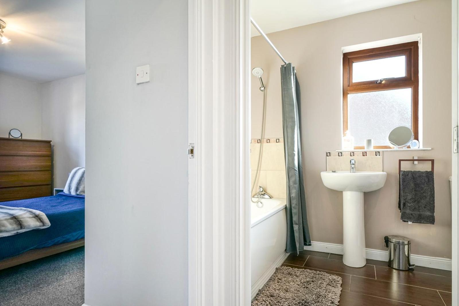 3 Bed House, Quiet Location Close To Bangor Bagian luar foto